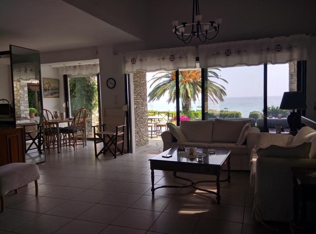 Beach Front Chanioti Polychrono Exterior foto